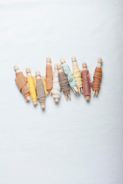 materiały i nici do haftu